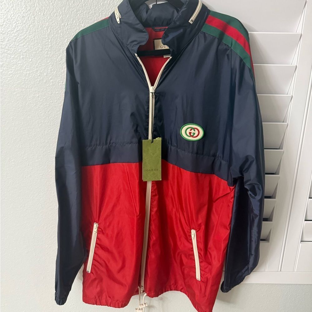 Brand new with tags Gucci Men's Navy and Red Windbreaker sz 52 us sz xl